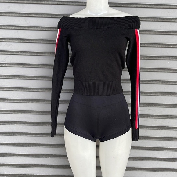 Forever 21 Off Shoulder Sweater Top Size M - Picture 2 of 8